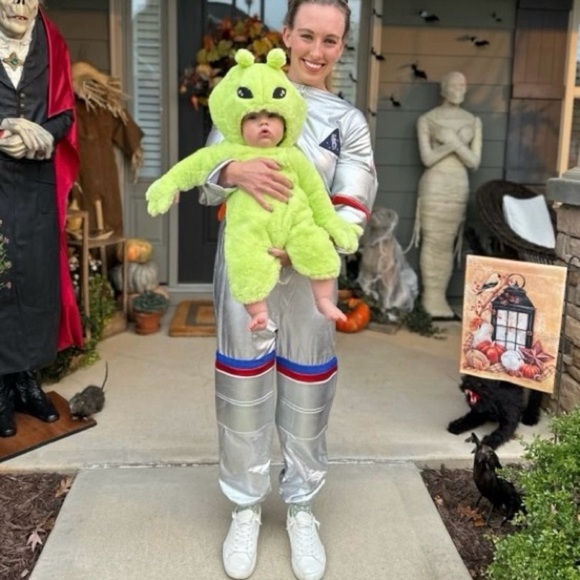 Pottery Barn kids Green Alien Baby Costume - Picture 11 of 12